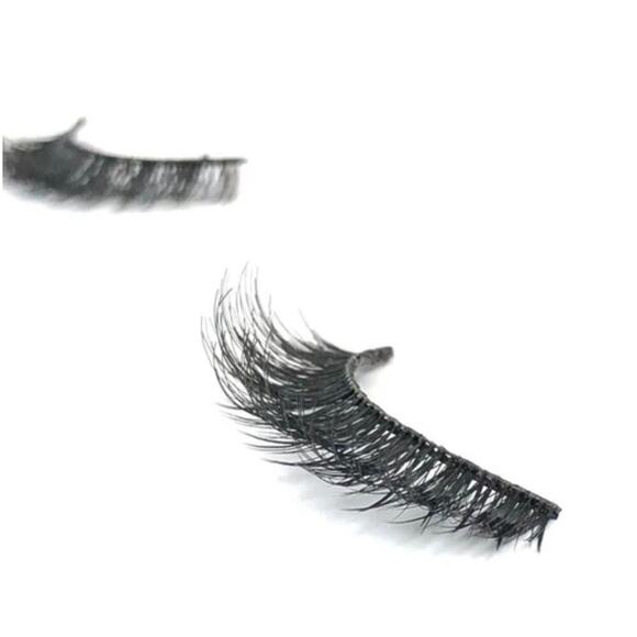 Trio of Lashes - Luis Torres by j-lash/Violet Voss/Lashaholic - Picture 6 of 6
